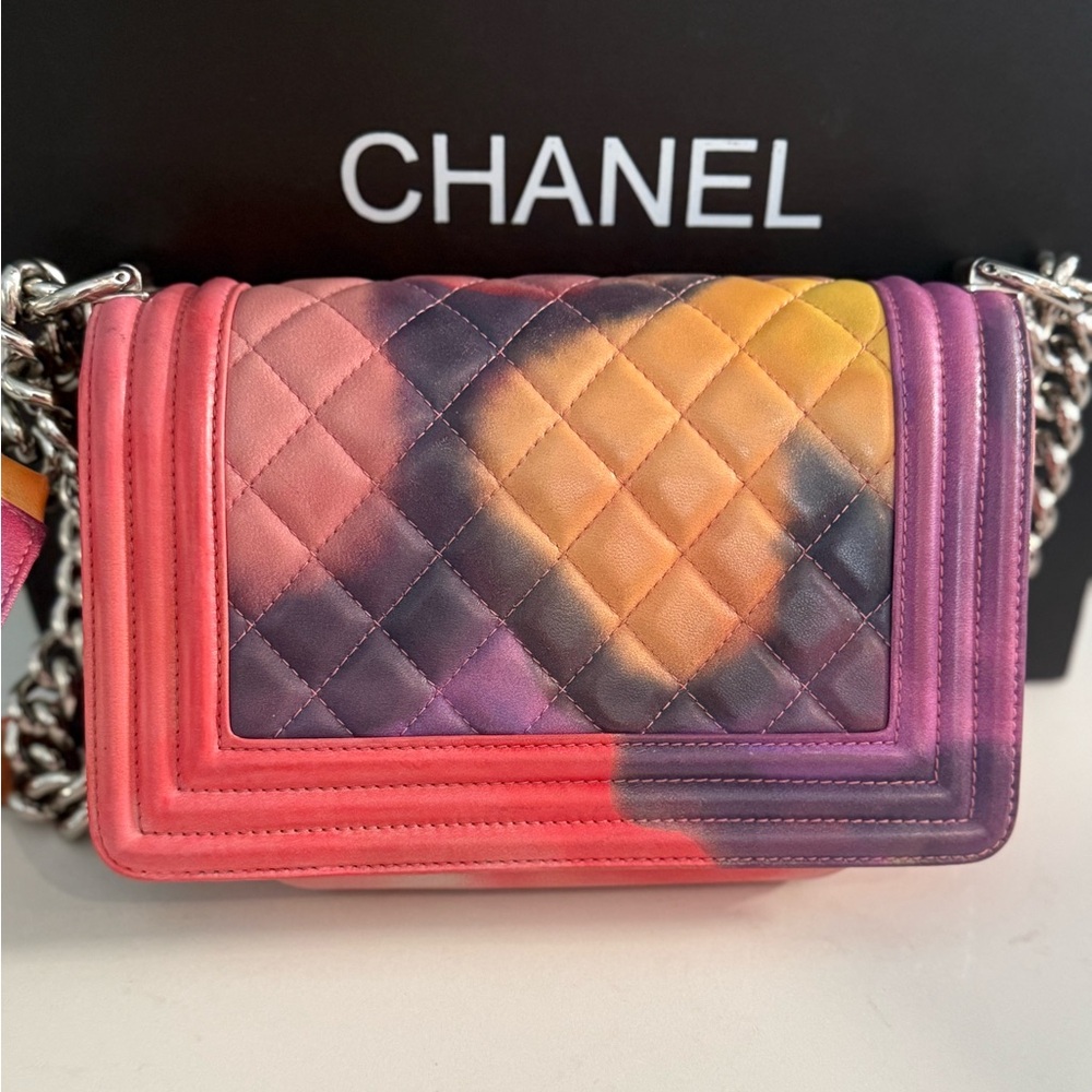 CHANEL Small Flower Power Boy Bag w/Box & Dust-Bag ~ EXCELLENT CONDITION - Picture 2 of 16